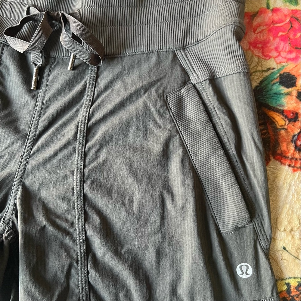 Lululemon Athletic Pants size 2